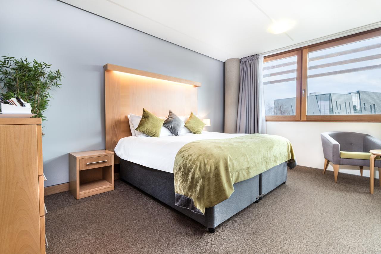 Hotel De Vere Jubilee Conference Centre 3*